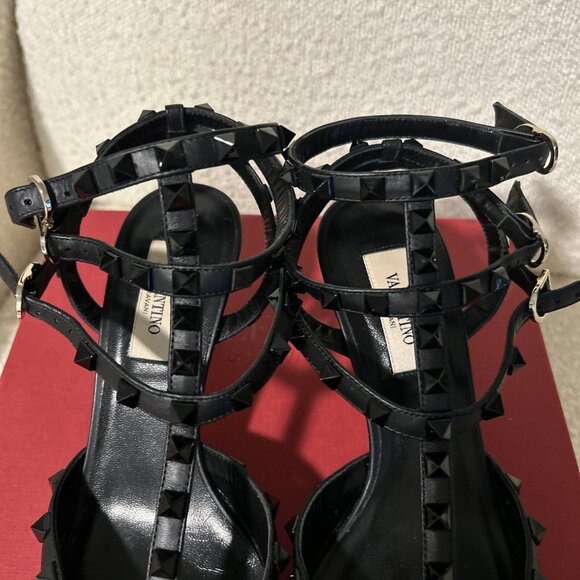 Valentino Garavani Women's Black Rockstud Cage Pointed Toe Pumps - Picture 7 of 13